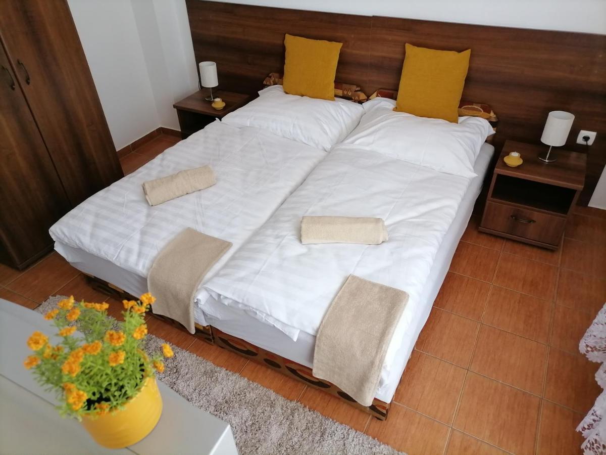 Aqua Oazis Apartman Hajdúszoboszló Dış mekan fotoğraf