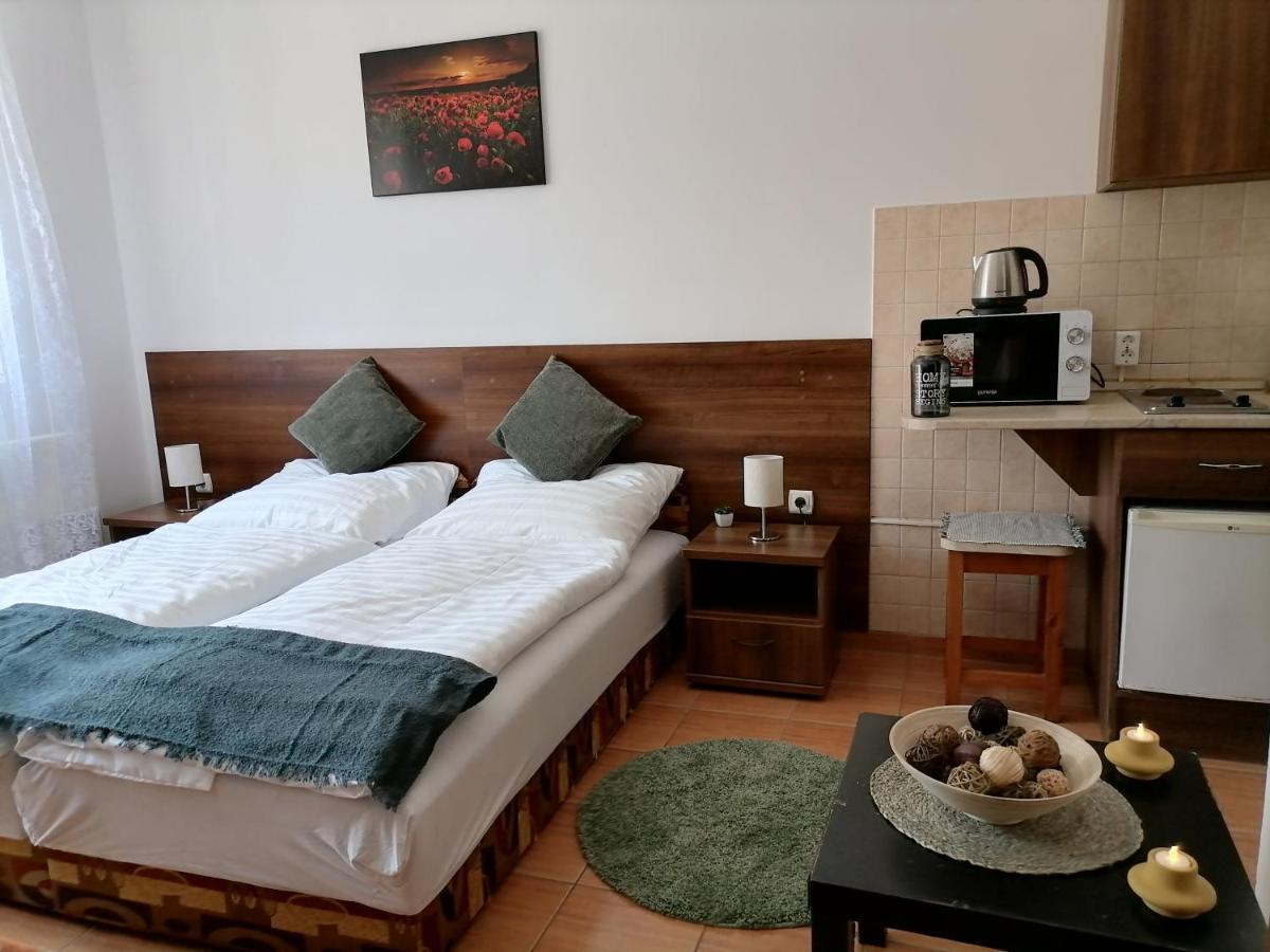 Aqua Oazis Apartman Hajdúszoboszló Dış mekan fotoğraf