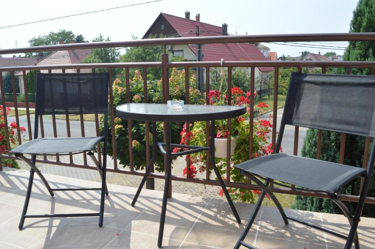 Aqua Oazis Apartman Hajdúszoboszló Dış mekan fotoğraf