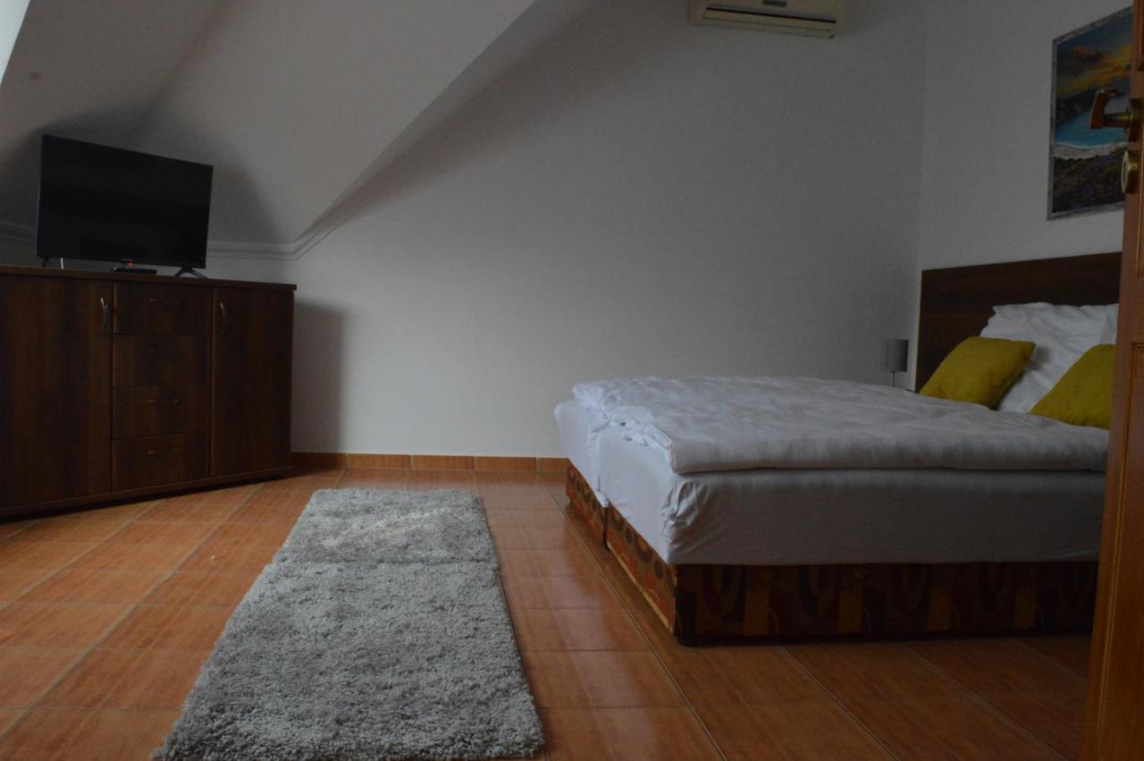 Aqua Oazis Apartman Hajdúszoboszló Dış mekan fotoğraf